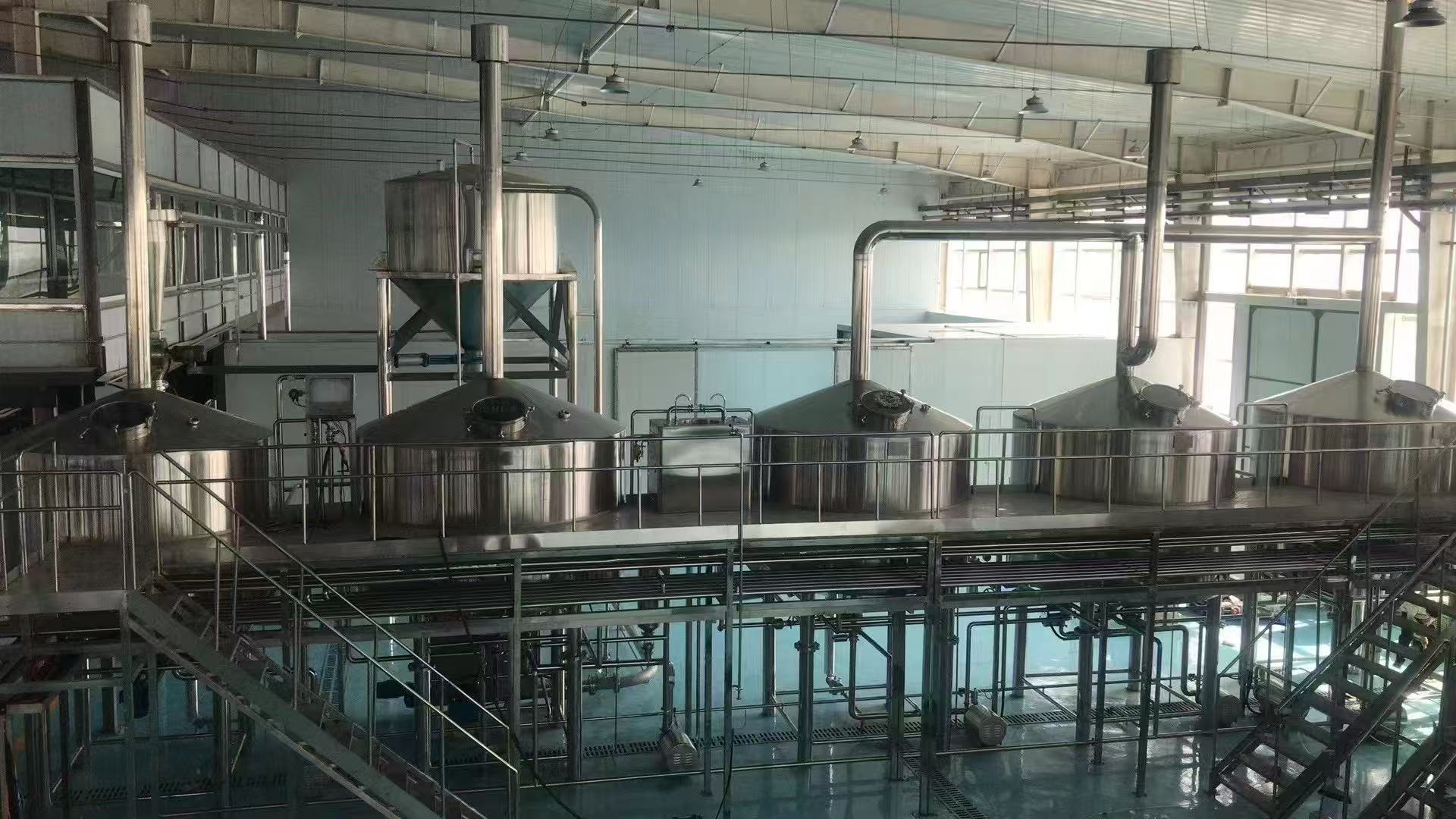 济南精酿啤酒设备厂—精酿啤酒设备主要生产工艺与核心技术